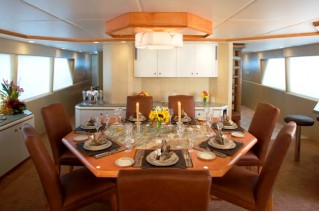 El Jefe Dinning Forward
